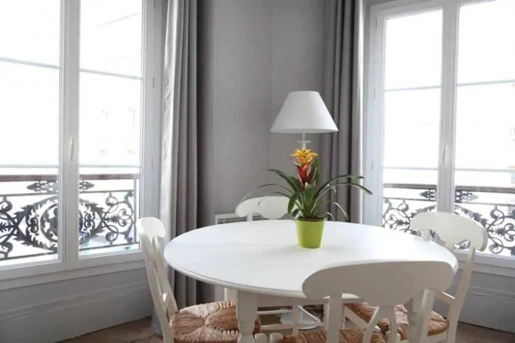 The Charming Ramey Apartment Paris